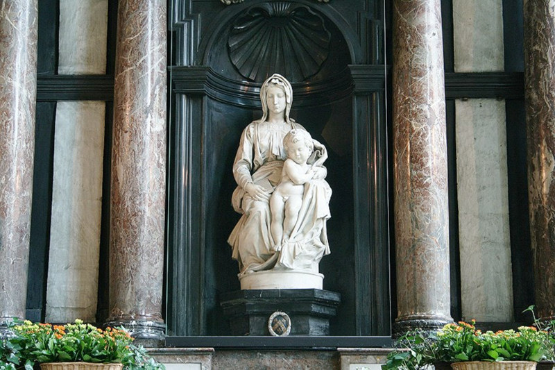 Madonna-of-Bruges-by-Michelangelo